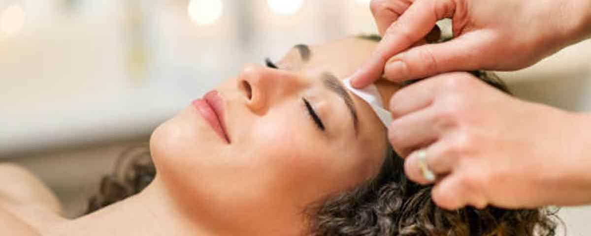 epilare fata cu ceara